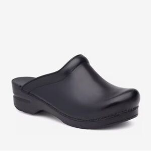 Dansko Women's Sonja Open-Back Clog Size EU 38